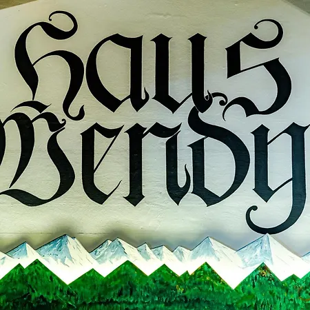 Хостел Haus Wendy Маутерндорф